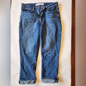 Signature Levi Strauss Women's Blue Mid-rise Capri Cuffed Jeans